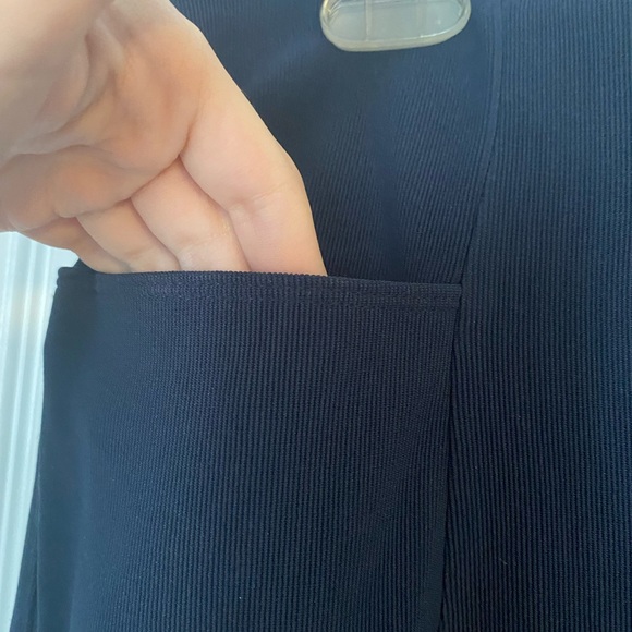 Snoga perfect fit pencil skirt- navy ribbed - Picture 4 of 6